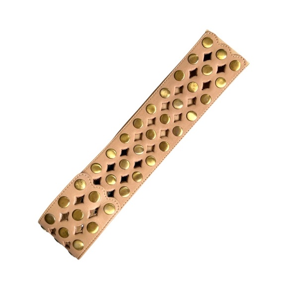 Anthropologie Accessories - Anthropologie Tan Belt with Gold Accents
